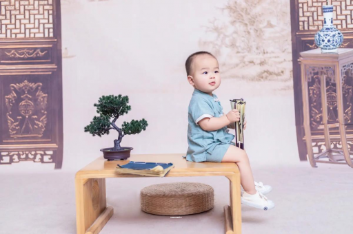 鹿邑孕妇肚子上的黑线